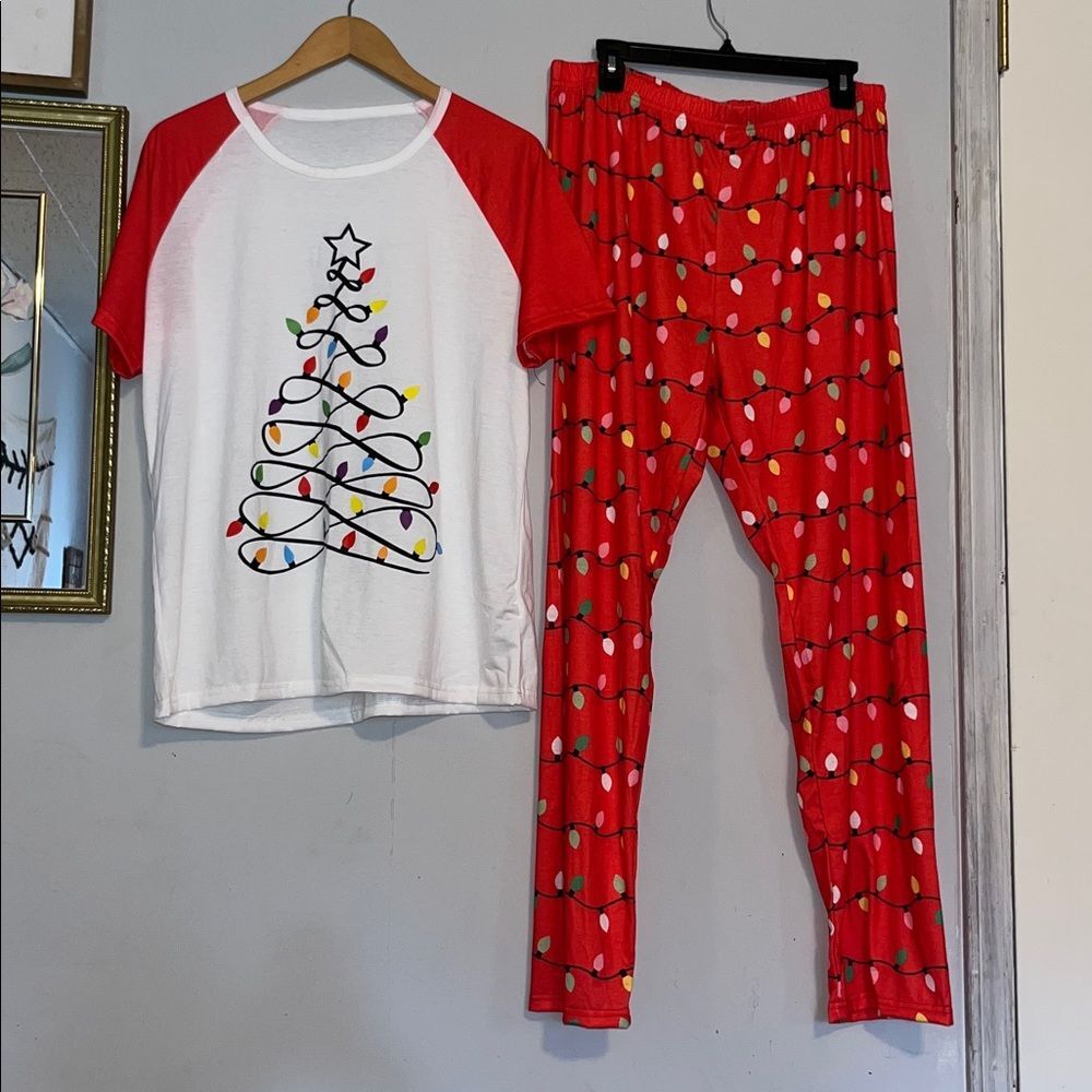 NEW NIP Womens Christmas LIghts Tree Pattern Matching Holiday Pajama Set Size XL